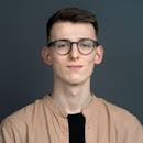 Tarjáni törzs olvasó portréja